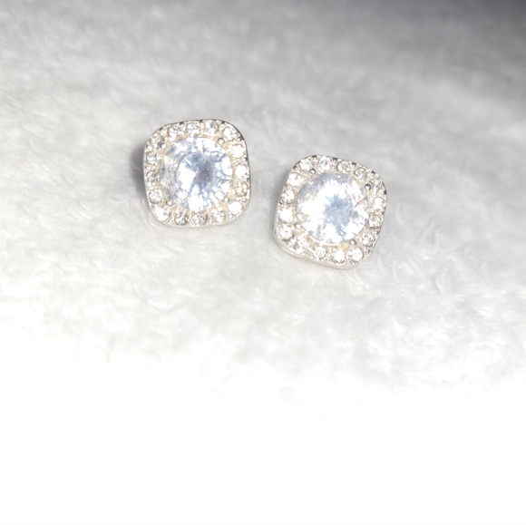 Cubic zirconia earrings - Picture 4 of 4